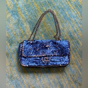 Beautiful sequin shimmer blue & black shoulder bag with silver chain
